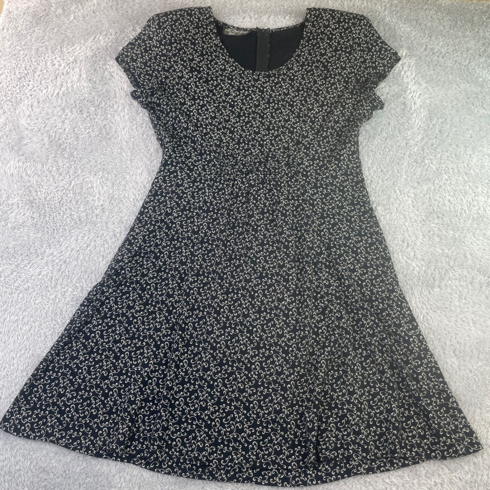All That Jazz A-Line Dress Womens M Black Floral Scroll Print Cap Sleeve Vintage